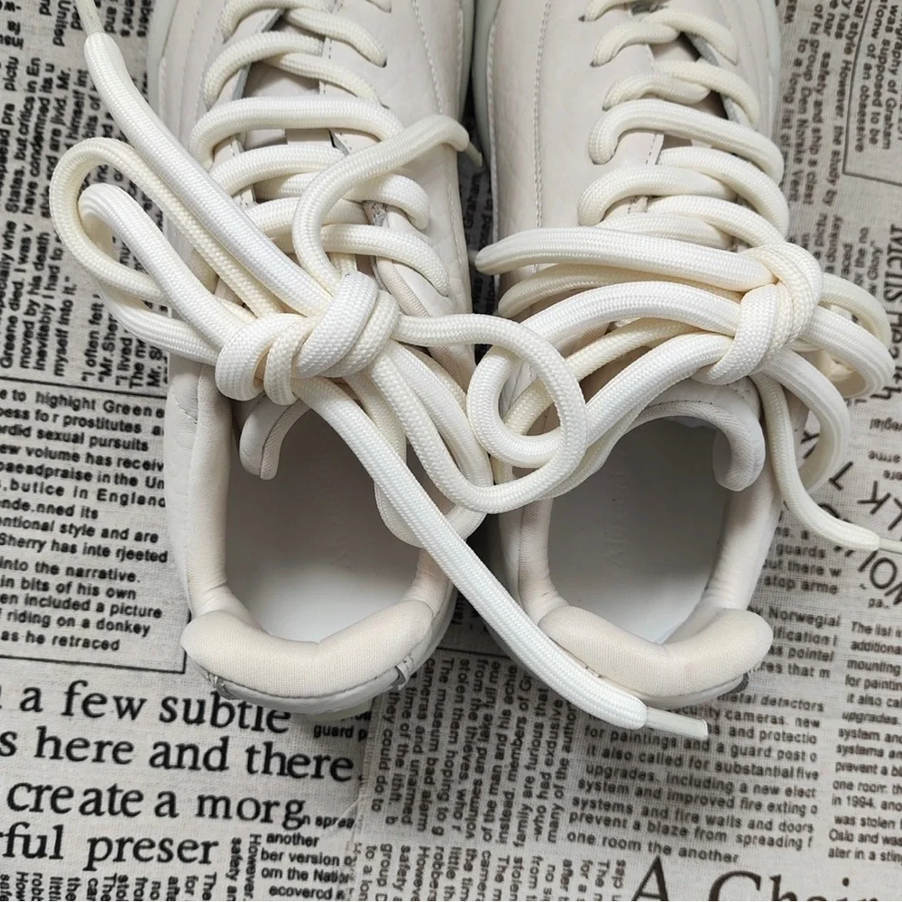 Alexander McQueen streamlined athletic
